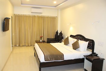 Chandra Inn