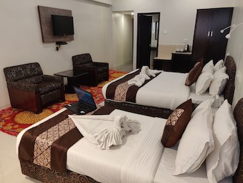 Chandra Inn