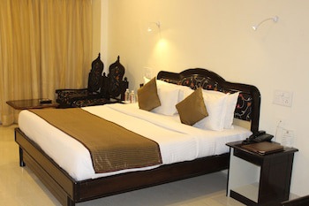 Chandra Inn