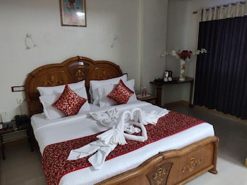Chandra Inn