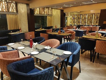 Chandra Inn
