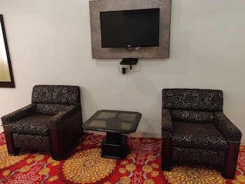 Chandra Inn