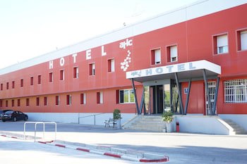 Ahc Caceres
