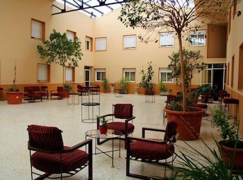 Ahc Caceres