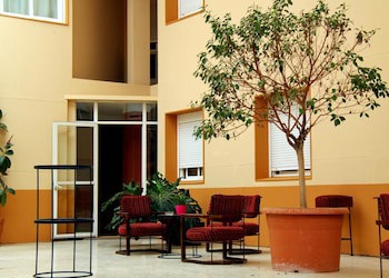 Ahc Caceres