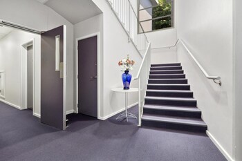 Amethyst Court Motorlodge