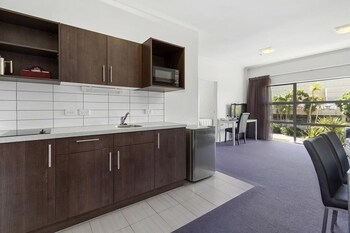 Amethyst Court Motorlodge