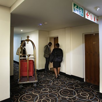 Apollo Hotel