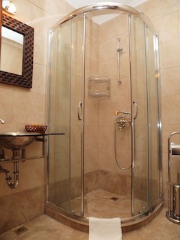 Momini Dvori Boutique Hotel