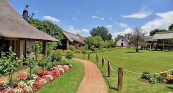 African Hills Safari Lodge & Spa