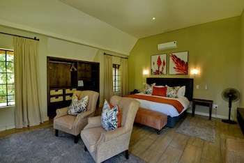 African Hills Safari Lodge & Spa