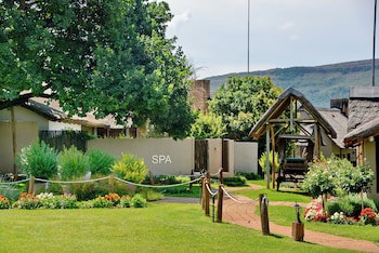African Hills Safari Lodge & Spa