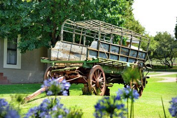 African Hills Safari Lodge & Spa
