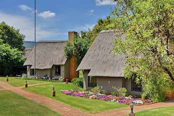 African Hills Safari Lodge & Spa
