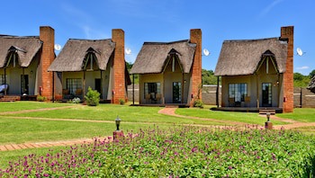 African Hills Safari Lodge & Spa