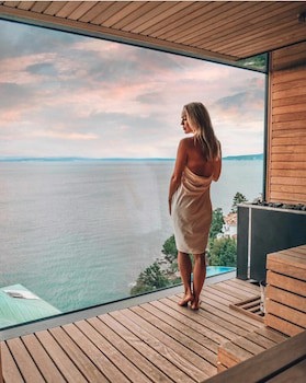 Grand Hotel Adriatic Ii