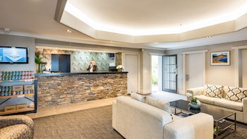 Suncourt Hotel & Conference Centre