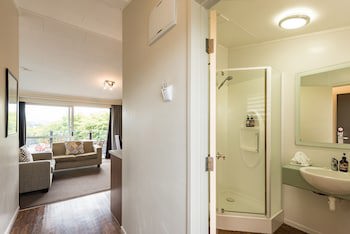 Suncourt Hotel & Conference Centre