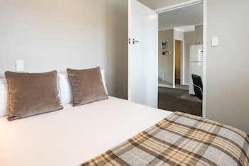 Suncourt Hotel & Conference Centre
