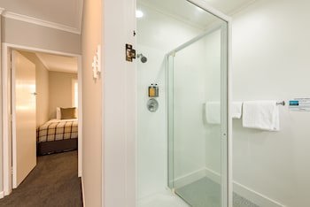 Suncourt Hotel & Conference Centre