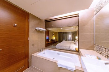 Fullon Hotel Tamsui Fisherman's Wharf