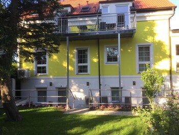 Ajo Vienna Garden - Contactless Check-In