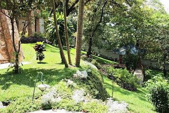 Suites Jardin Imperial