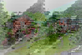 Tranquilla River Lodge - Adults Only