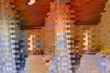 Tranquilla River Lodge - Adults Only