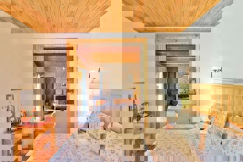 Tranquilla River Lodge - Adults Only