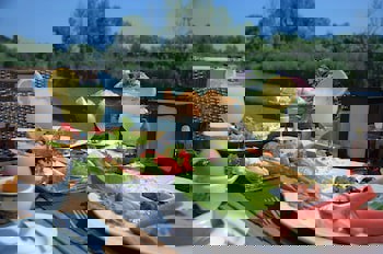 Tranquilla River Lodge - Adults Only