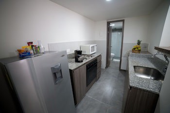 Aparta Suites Torre Poblado