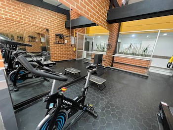 Aparta Suites Torre Poblado