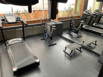 Aparta Suites Torre Poblado