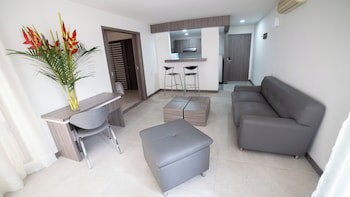 Aparta Suites Torre Poblado
