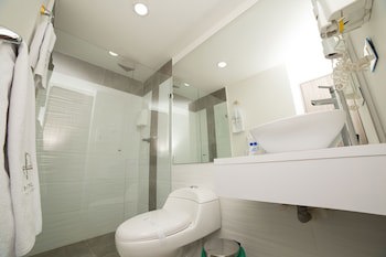 Aparta Suites Torre Poblado