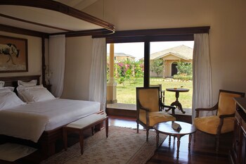 Ocean Beach Resort& Spa Aston Collection Hotels