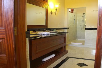 Ocean Beach Resort& Spa Aston Collection Hotels