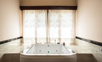 Ocean Beach Resort& Spa Aston Collection Hotels