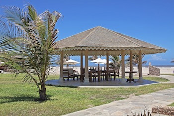 Ocean Beach Resort& Spa Aston Collection Hotels