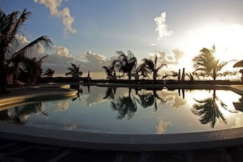 Ocean Beach Resort& Spa Aston Collection Hotels