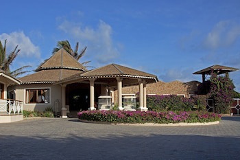 Ocean Beach Resort& Spa Aston Collection Hotels