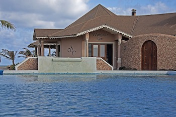 Ocean Beach Resort& Spa Aston Collection Hotels