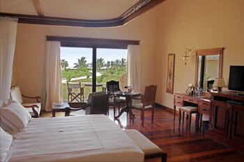 Ocean Beach Resort& Spa Aston Collection Hotels