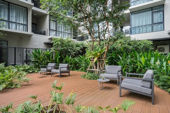 Altera Hotel And Residence