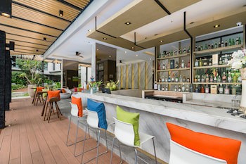 Altera Hotel And Residence