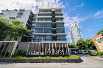 Altera Hotel And Residence