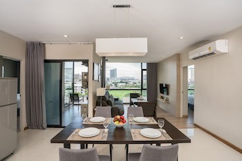 Altera Hotel And Residence
