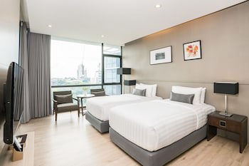 Altera Hotel And Residence
