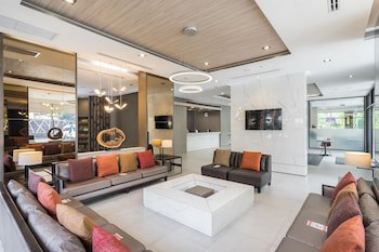 Altera Hotel And Residence